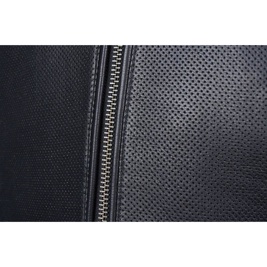 Corelli MG Vanguard Luxe black motorcycle racing leather jacket, genuine cowhide leather, removable CE protectors, removable inner lining, pockets, YKK zippers, close-up photo
