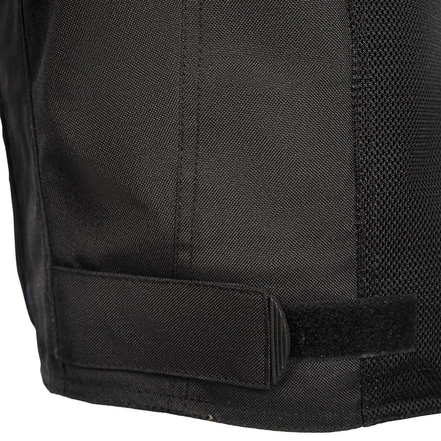 Corelli MG Rocket blue black motorcycle textile jacket, mesh, cordura racing, YKK zippers, removable CE protectors, removable inner lining, pockets, close-up photo
